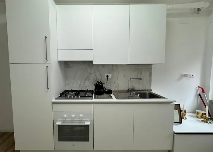 Moderna Ed Elegante Residenza Nel Centro Di Pavia