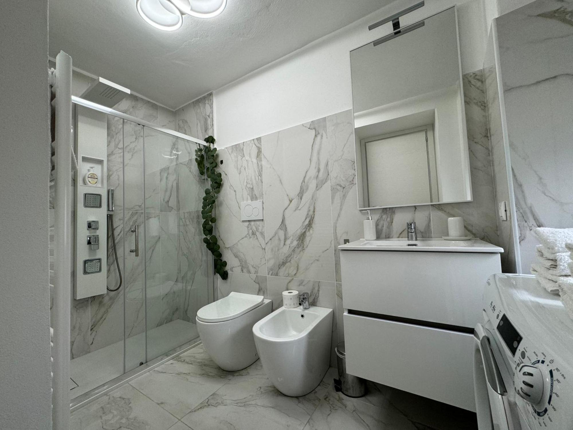 Moderna Ed Elegante Residenza Nel Centro Di Apartment Pavia