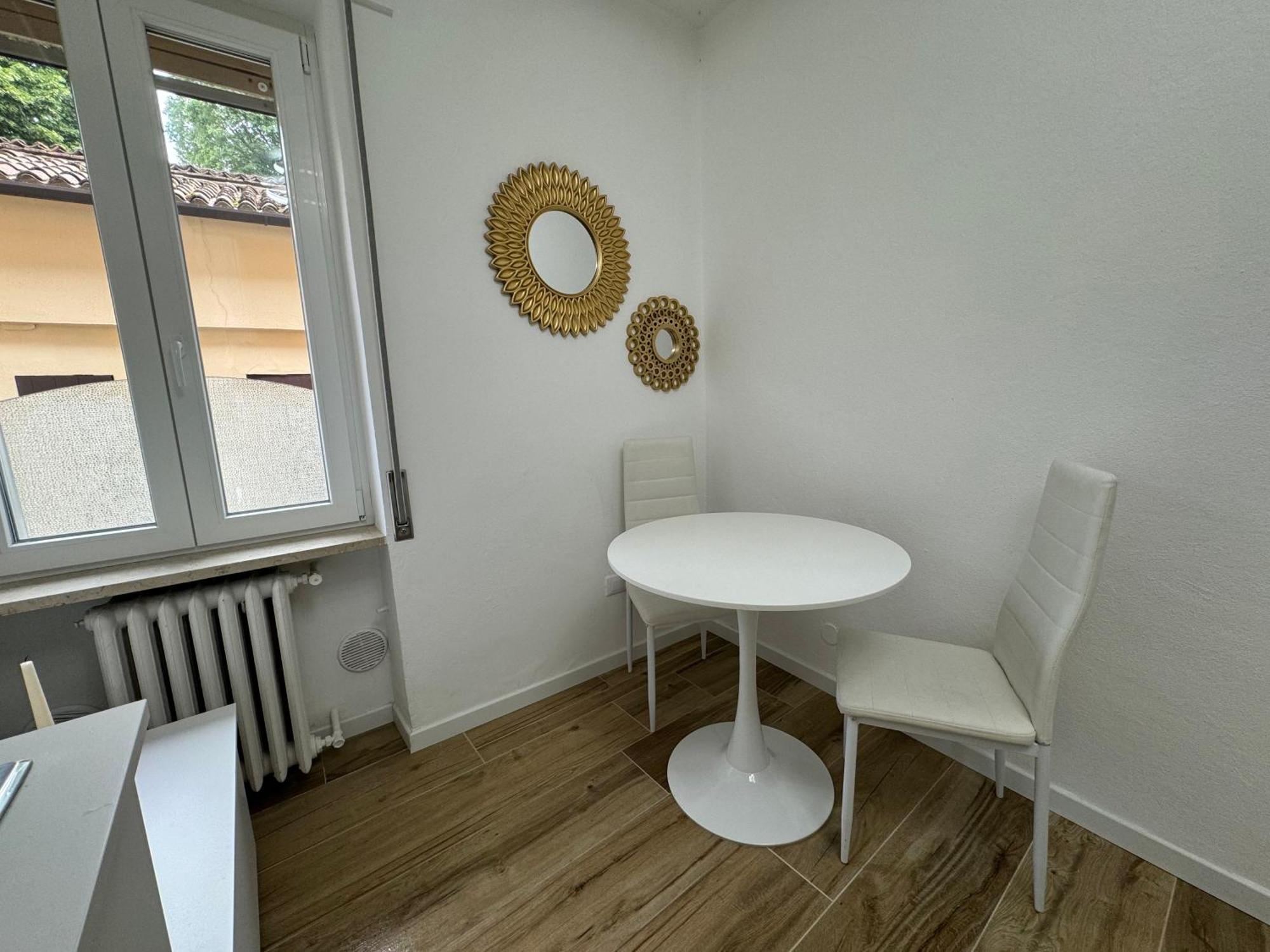Moderna Ed Elegante Residenza Nel Centro Di *