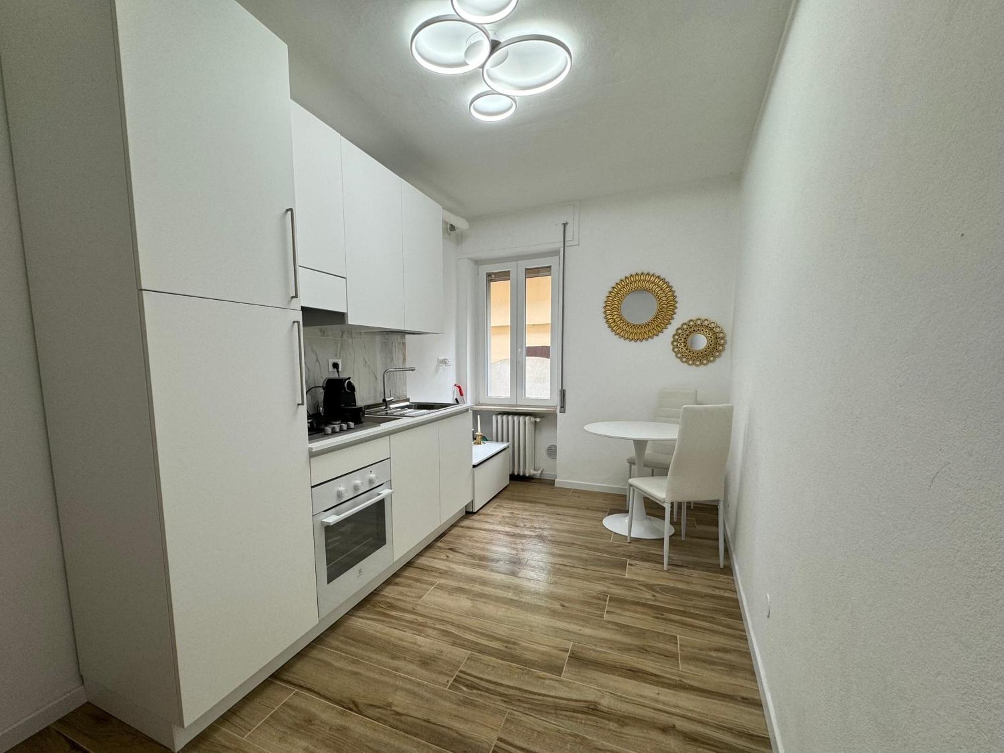 Moderna Ed Elegante Residenza Nel Centro Di Apartment Pavia
